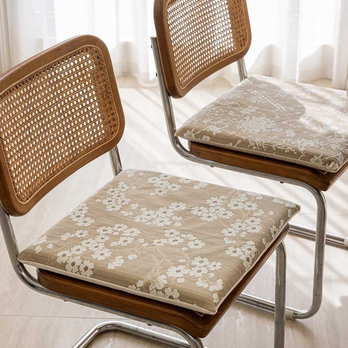 Light luxury oat seat case seat cushion tatami bay window cover removable and washable office fart cushion square C251121