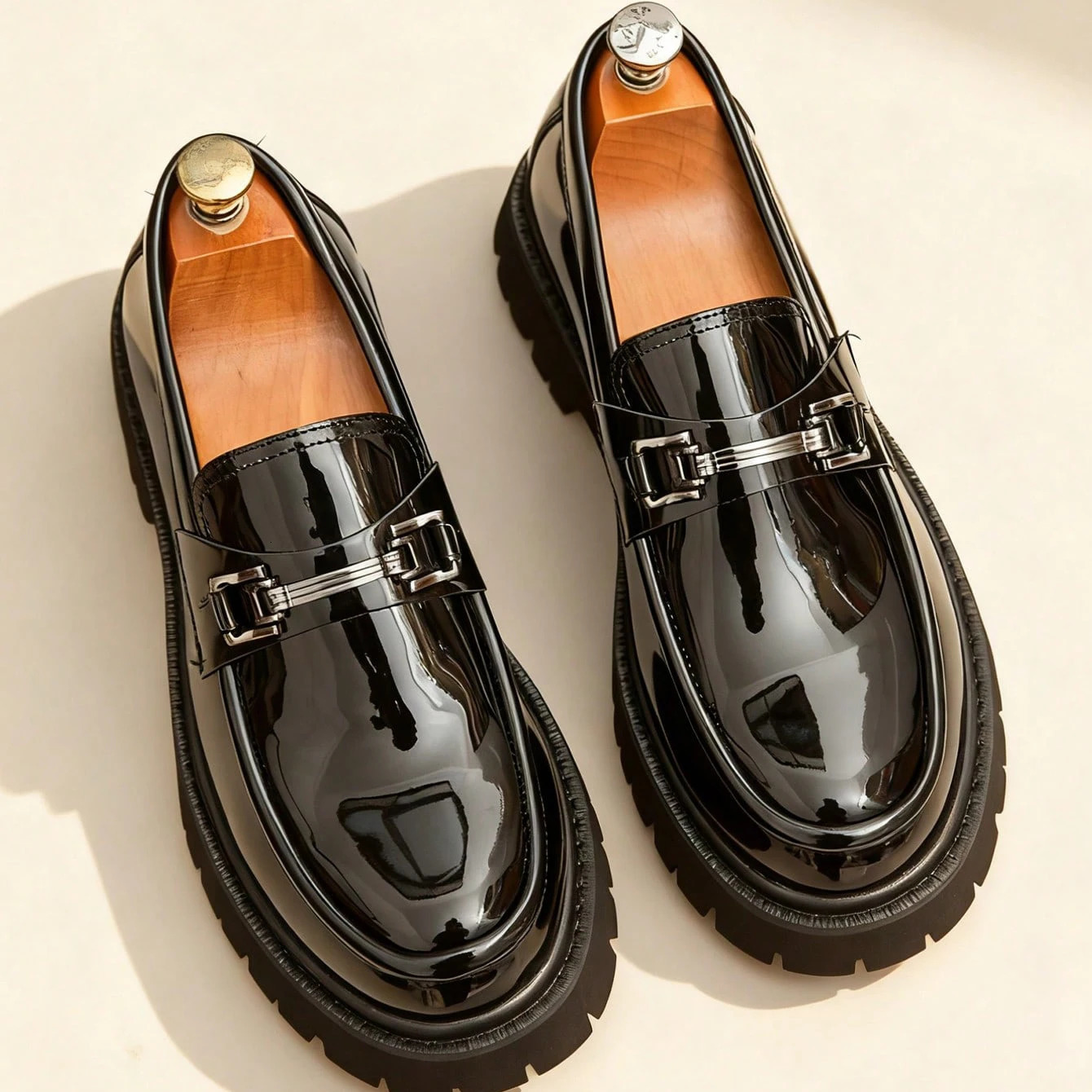 Fashion Classic Thick Sole Mens Penny Loafers SlipOn Business Dress Shoes for Gentleman Metal Buckle Formal Black Glossy 251121