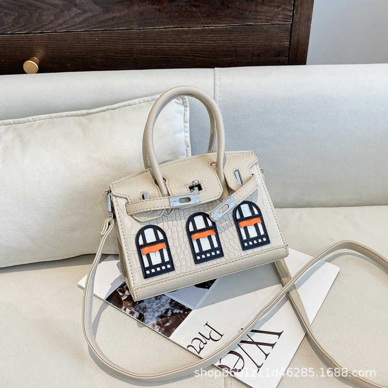 High quality designer bags New Classic Color Small House Feeling Handheld One Shoulder Diagonal Straddle Womens Bag Bags