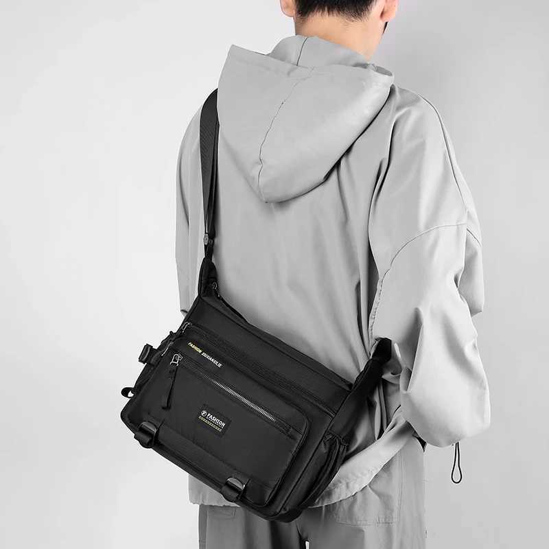 Fashion Large capacity nyl cross body bag adjustable shoder strap zipper closure water bottle rack very suitable for business t Y251121