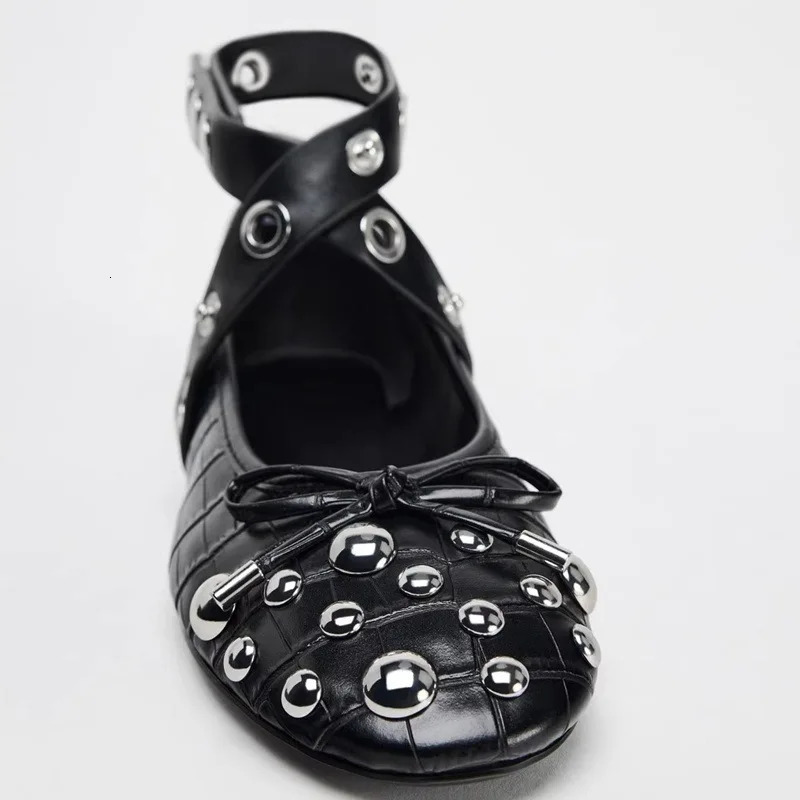 Fashion Rivet Bow Decoration Ballet Flats Women Punk Style Soft Leather Strap Mary Jane Shoes for Cozy Dance Casual 251121