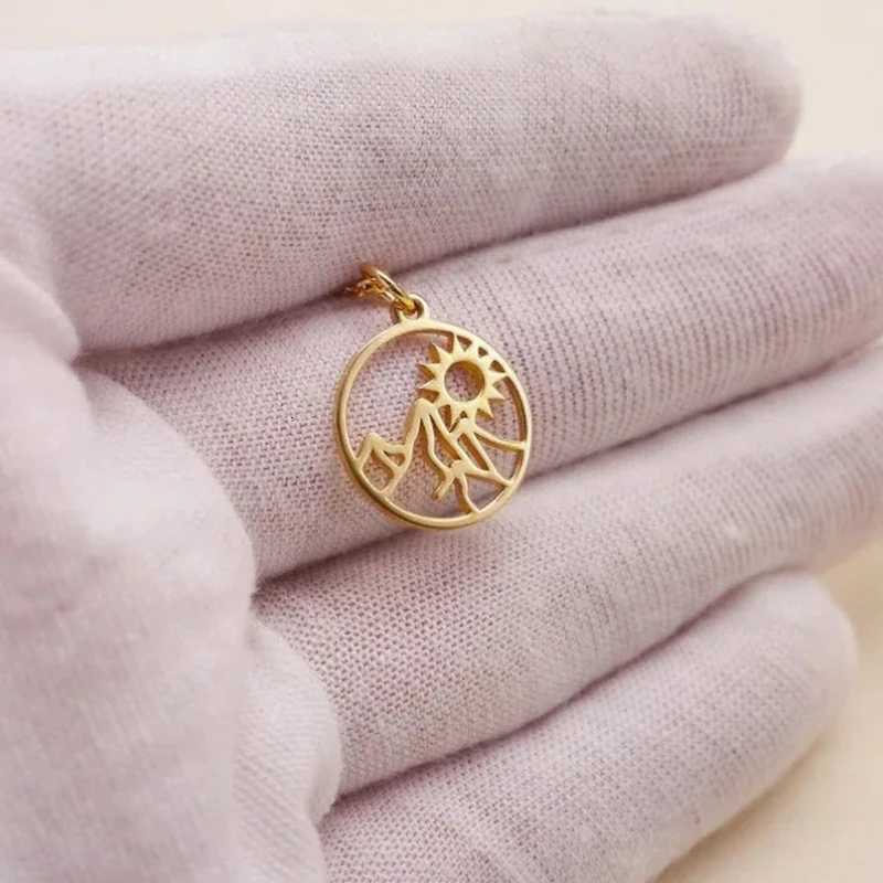 Stainless Steel Necklace Mountain Sun Sunset Pendant Necklace For Women Choker Necklaces Fashion Jewelry Party Friends GiftsXJ251121