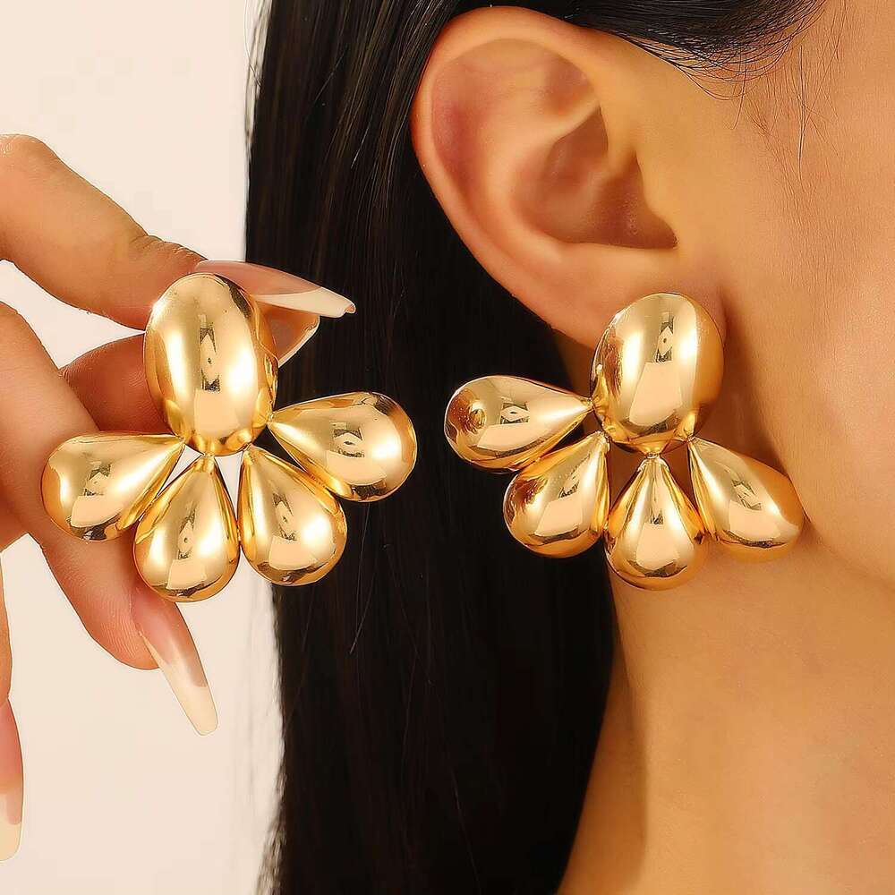 DHCollections 2025 Retro Teardrop Simple Smooth Water Drop Petal Fashionable Stud Earrings