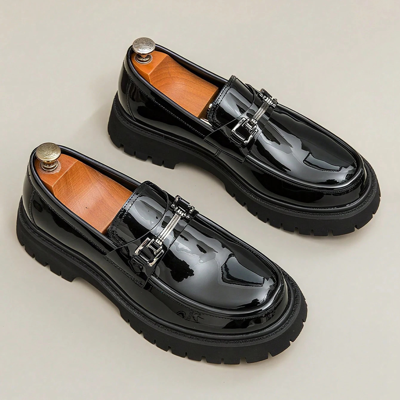 Fashion Classic Thick Sole Mens Penny Loafers SlipOn Business Dress Shoes for Gentleman Metal Buckle Formal Black Glossy 251121