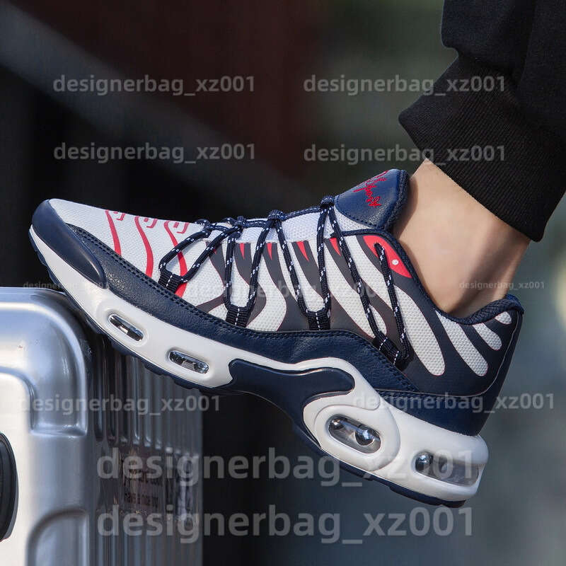Spring Autumn Designer Shoes Outdoor Shoes Running Shoes Mesh Men Shoes Breathable Casual Sports Size Running Air Cushion Kitten Heels Women Luxury Sh