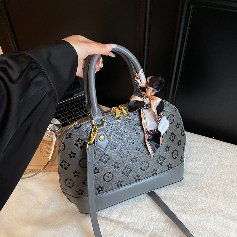 Free Shipping Trendy Hand-Held Women'S Bag New Trendy Single-Shoulder Bag Stylish And Versatile Crossbody Shell Bag