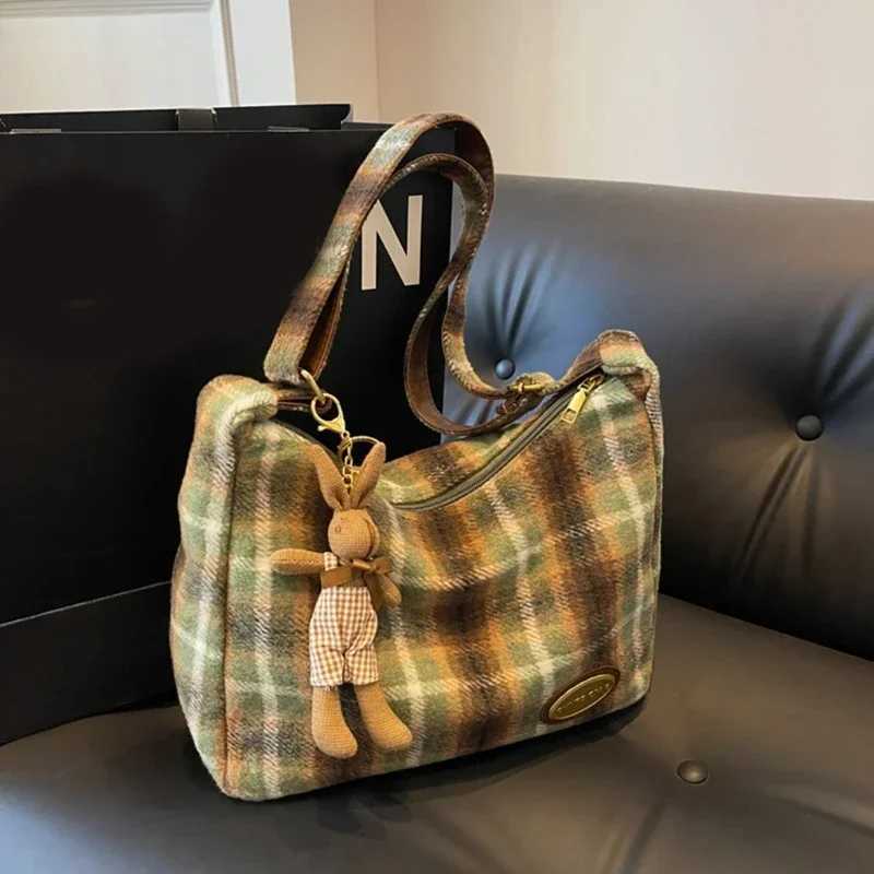 Ladies Plaid Tote Bag Trendy Crossbody Bag Elegant and Practical Shoulder Bags Handbag for Everyday Use Purses and HandbagsT251121