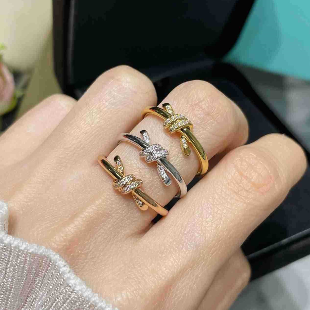 Band Rings Knot ring for woman designer men Gold plated 18K highest counter Advanced Materials European size fashion luxury exquisite gift AA