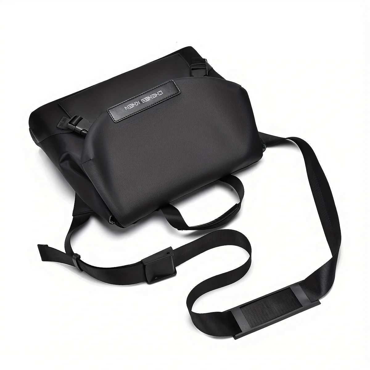 Fashion 2025 Mens Messenger Crossbody Shoder Bags Men Small Sling Pack For Work Business Waterproof Oxford Packs Sahel Purse Y251121