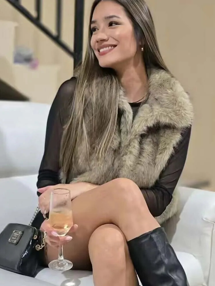 2025 Women Autumn Winter Fashion Fur Vest Coat Female Chic Sleeveless Short Jacket Casual Waistcoat Tops 251112