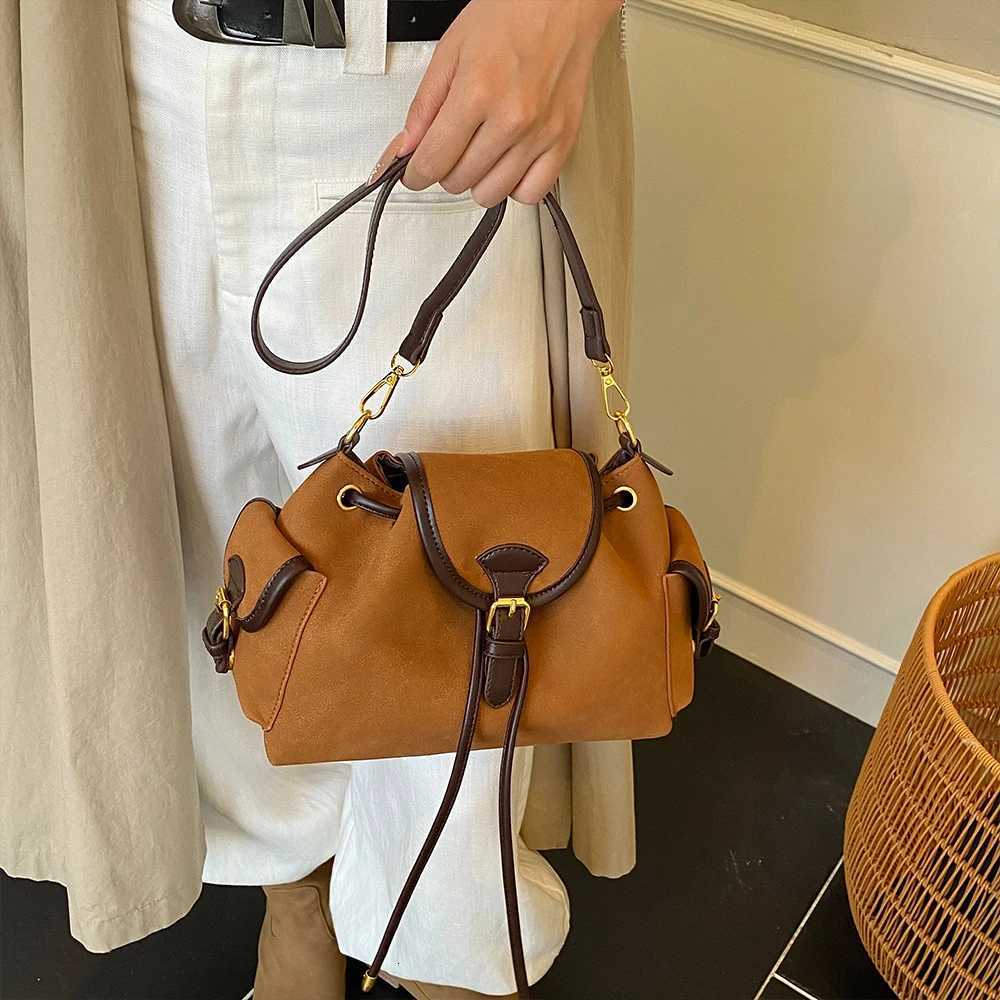 Wens High-Capacity New Autumn and Winter Niche Design Single Shoder Crossbody Bag Popar Pleated Cloud Bag Y251121