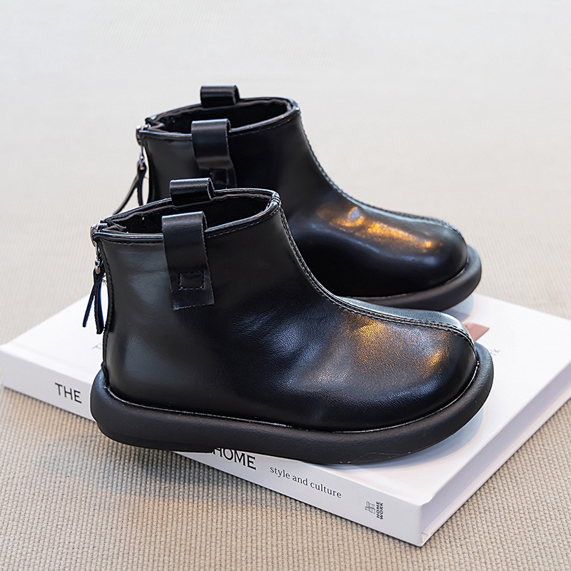 New designer shoes Girls Autumn Winter Martin Boots New Children s Leather Boots Single Boots Princess Boots Girls Fleece Lined Short Boots