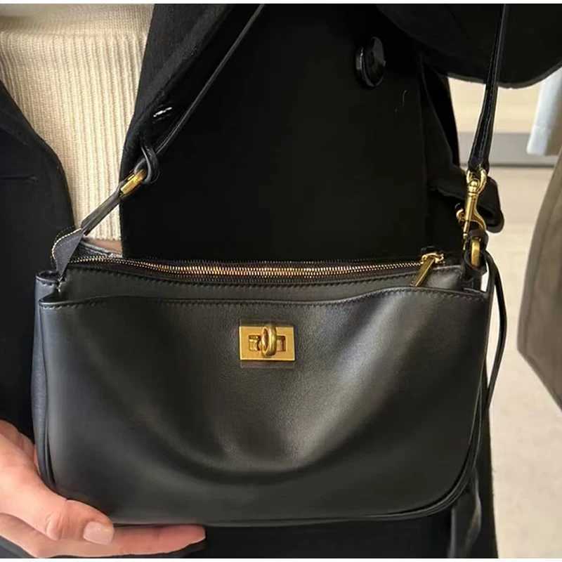 Mahjg Bag Soft Hobo e-shoder Crossbody Underarm Small Square Bag For Fem High-grade Lock Small Square Leather Bag Y251121