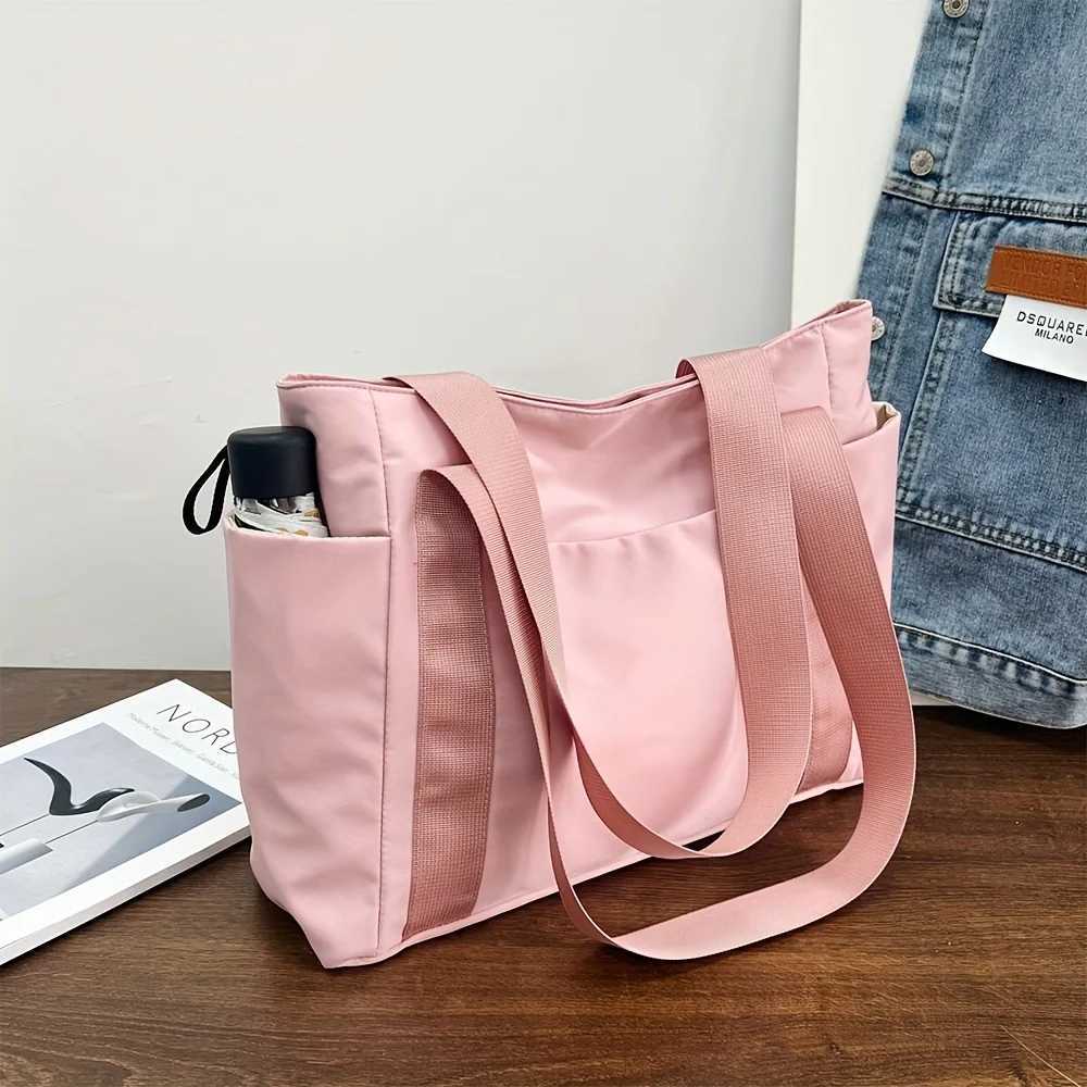 Chic Large Capacity Tote Bag for Women Lightweight Durable Oxford Fabric Handbag Shoulder Bag Perfect for College CommutingT251121