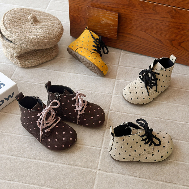 Luminous Shoes Spring and Autumn New Korean Fashion Trendy Shoes Round Head British Martin Soft soled Short Boots Casual Children's Shoes