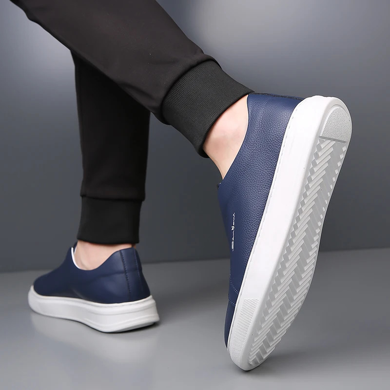 Mens casual shoes breathable softsoled leather 251121