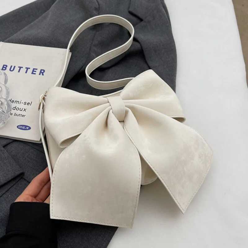 Fi Large Capacity Bow Knot Shoder Bag Cute Kaii Bow Decor Square Bag Lightweight Casual Handbag Y251121