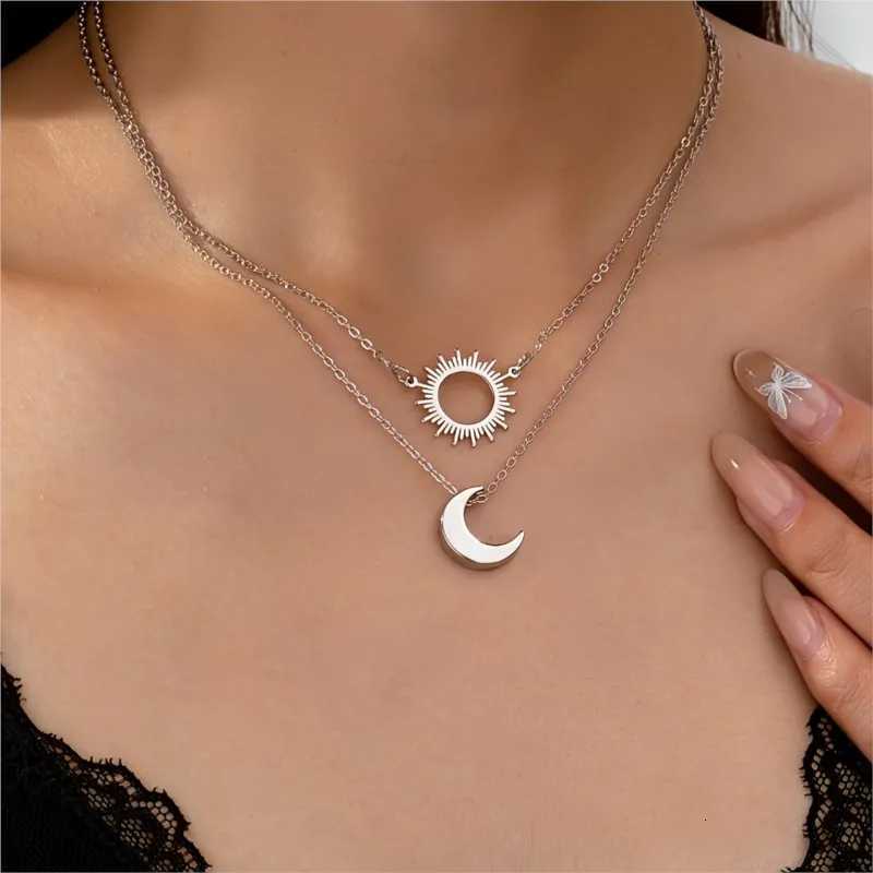 Elegant Bohemian Style 18K Golden Plated Sun Moon Pendant Necklace for Women Double Choker Neck Party Jewelry GiftsXJ251121