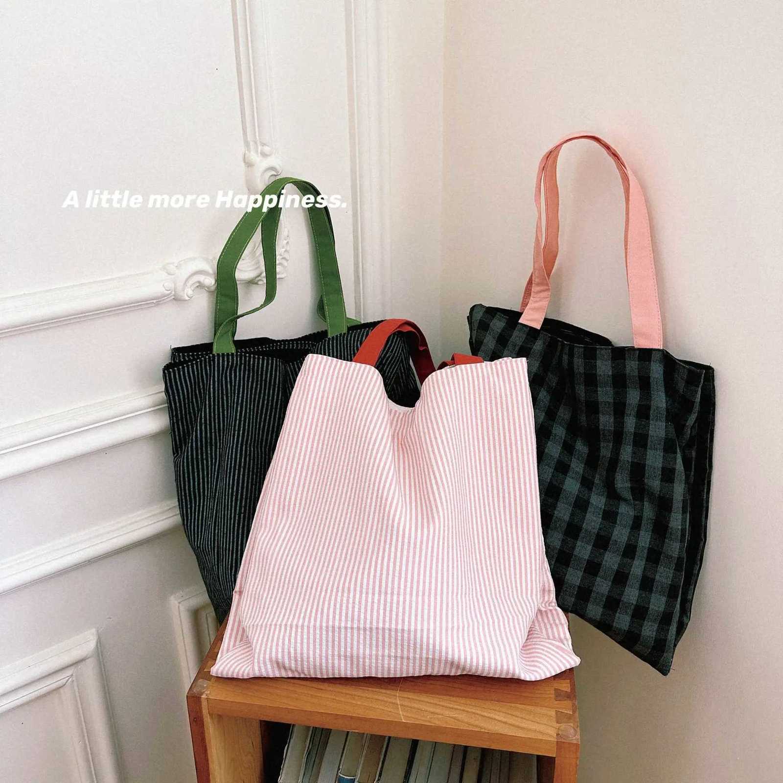 Tote Bag Luxury Designer High-Capacity Striped Korean Fashion Vintage Women Shoulder Bags Handbag Travel Bag High Quality UnisexT251121