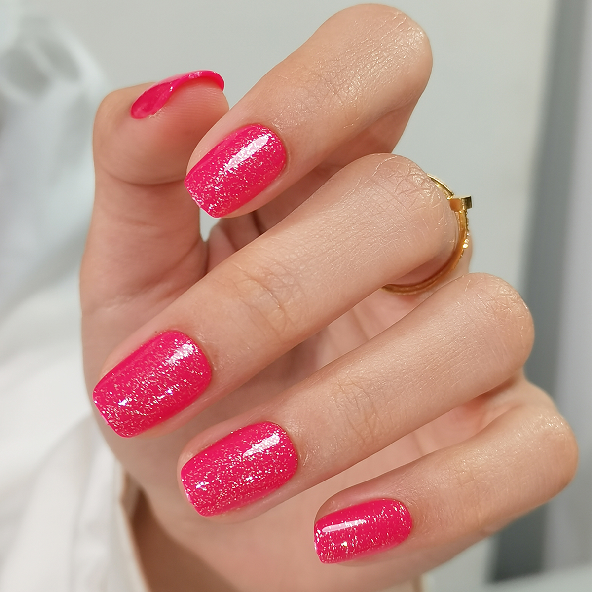 32 pieces of gel short square press-on nails, pink diamond Japanese nails, suitable for girls and ladies, date gifts, Valentine's Day, Christmas 