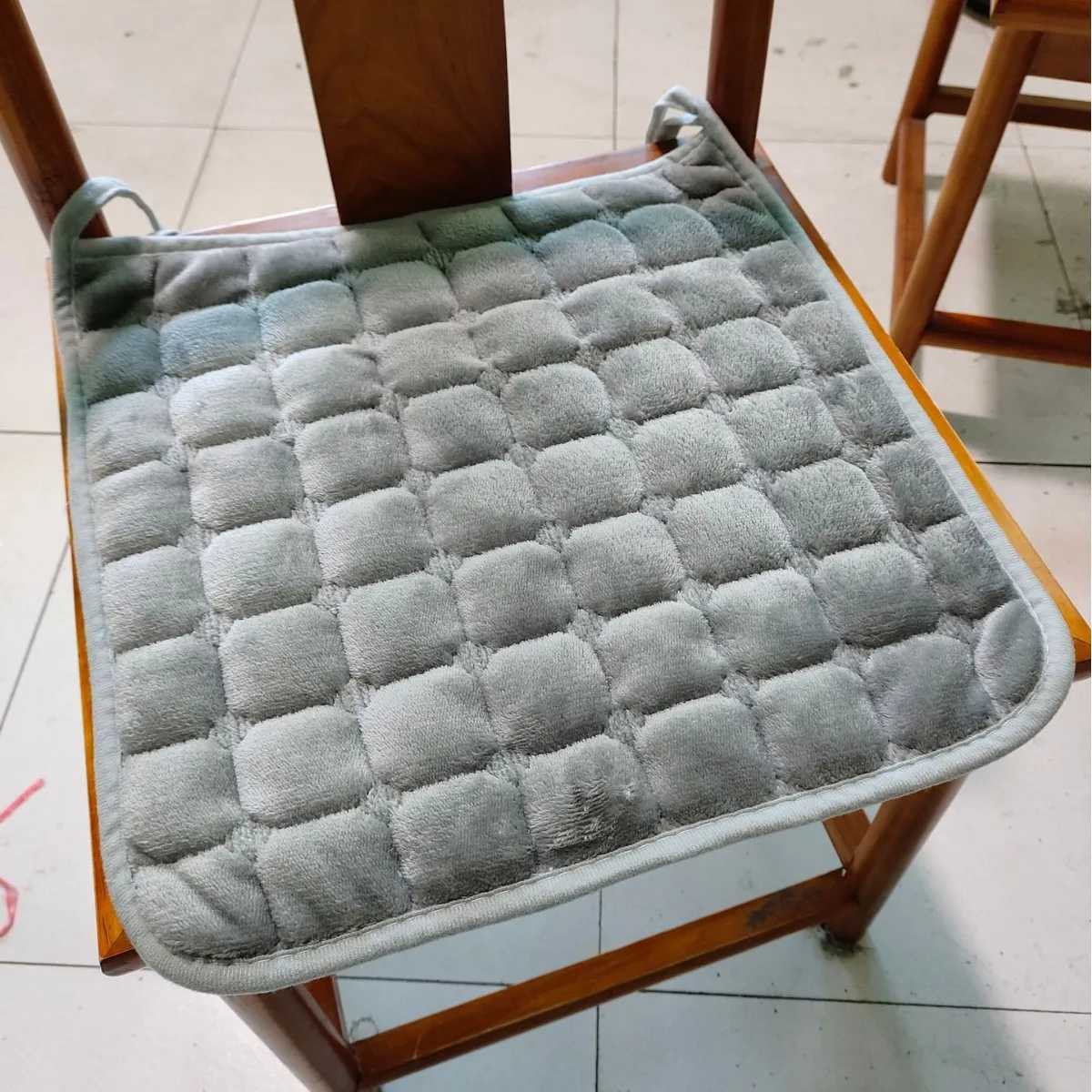 2025 Flannel Solid Color Seat Cushion Winter Plush Thickened Office Student Chair Cushion Autumn Warm Soft Strapped Cushions C251121
