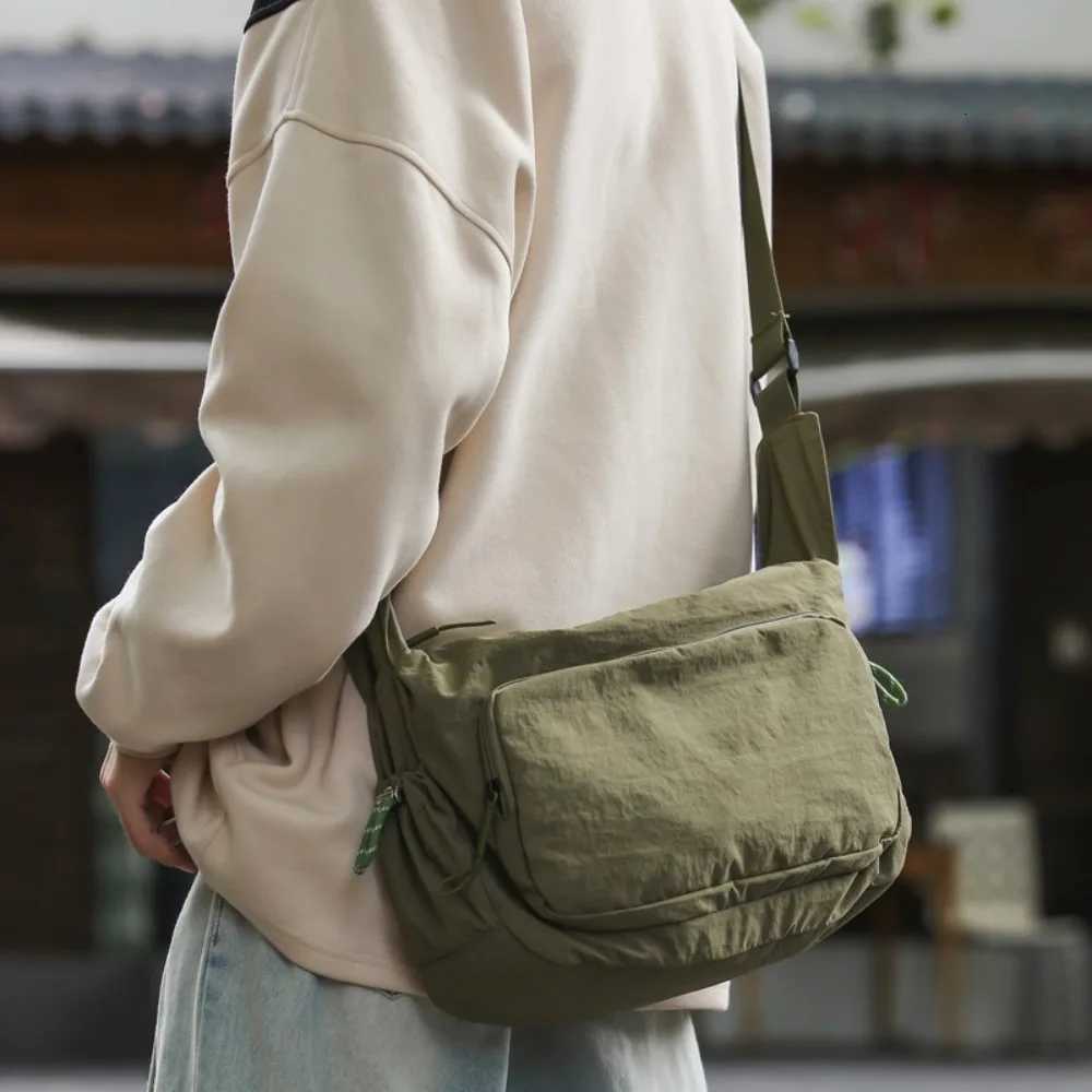 Leisure Fashion Crossbody Bag Casual Fitness Sport Shoulder Bag Solid Color Large Capacity Nylon Bag UnisexT251121