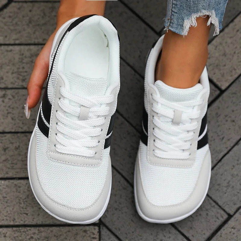 Minimalist Barefoot Shoes for Women Casual Versatile Soft Sole Wide Last Summer Breathable Comfortable Sneakers 251121
