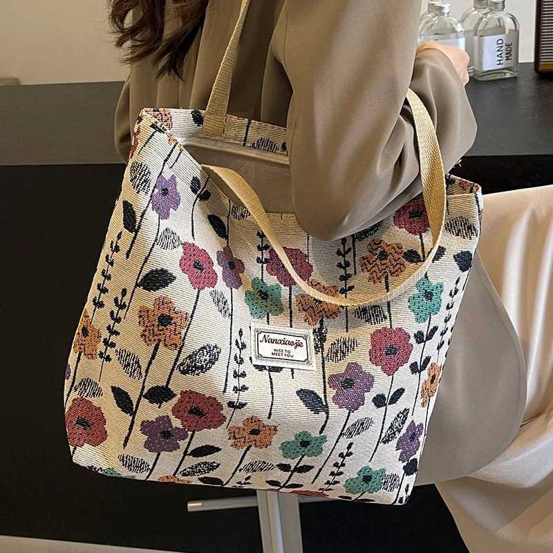 Fashion Flower Printed Large Capacity Reusable Shoulder Bag Versatile Student Commuting HandbagsT251121