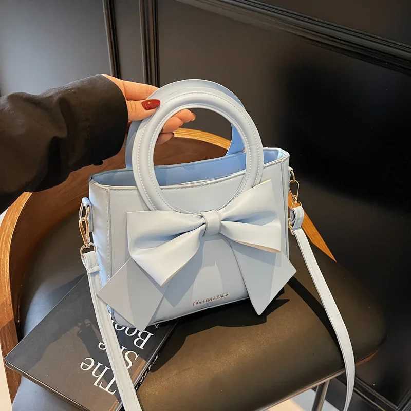 Trendy Pure Color Knot Ladies Handbag Shoder Crossbody Bag Luxury High Ahetic Value New Fi Bag for Wen Y251121