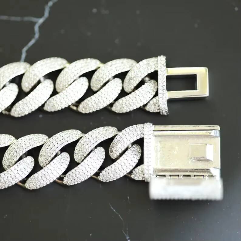 Luxury Jewelry Custom 18MM Pendant Necklace Cuban Chain Round Cut S925 with Moissanite Diamond Hip Hop Miami Cuban Link Chain