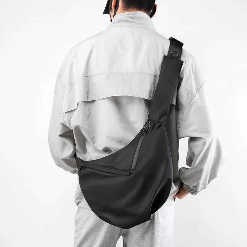 Fashion Waterproof Men Travel Handbag Large Capacity Messenger Bag Unisex Crossbody Nyl Shoder Bag Luxury Crossbody Bags for Men Y251121