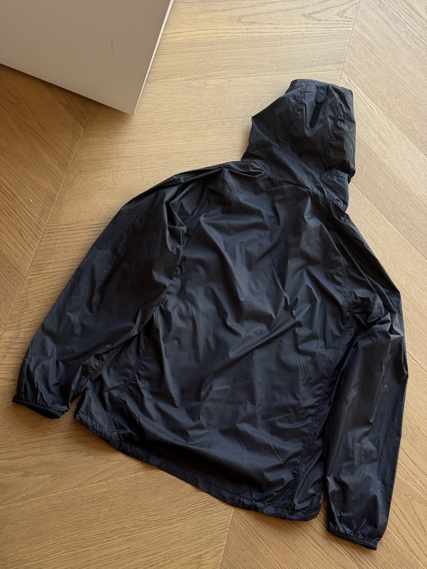 Mens Jackets Outdoor Sports Womens Windproof Lightweight Packable Skin Jacket UV Protection Hooded Outerwear for Men and Women