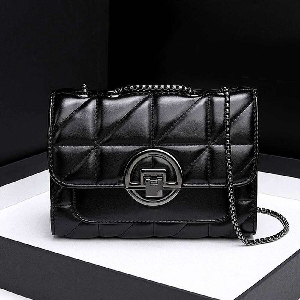 Designer Bags New Autumn Winter Style Fashionable And Versatile Mini Plaid Crossbody Bag Classic Flip Shoulder Bag Free Labubu Pendant As A Gift