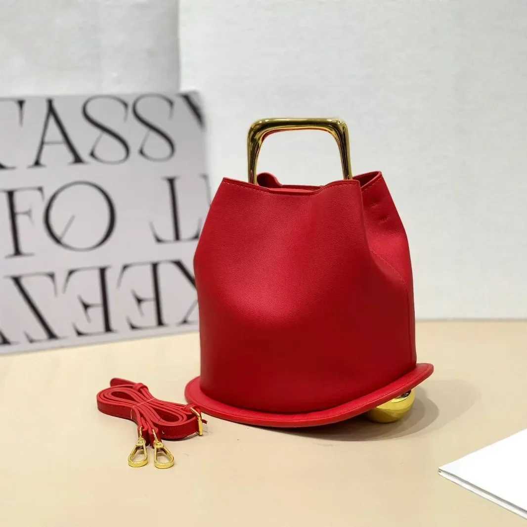 Casual Cmuter Wens Bucket Handbag Simple Design Versatile Tote Crossbody Bag Polyer Lining Medium Hardness PU Material Y251121