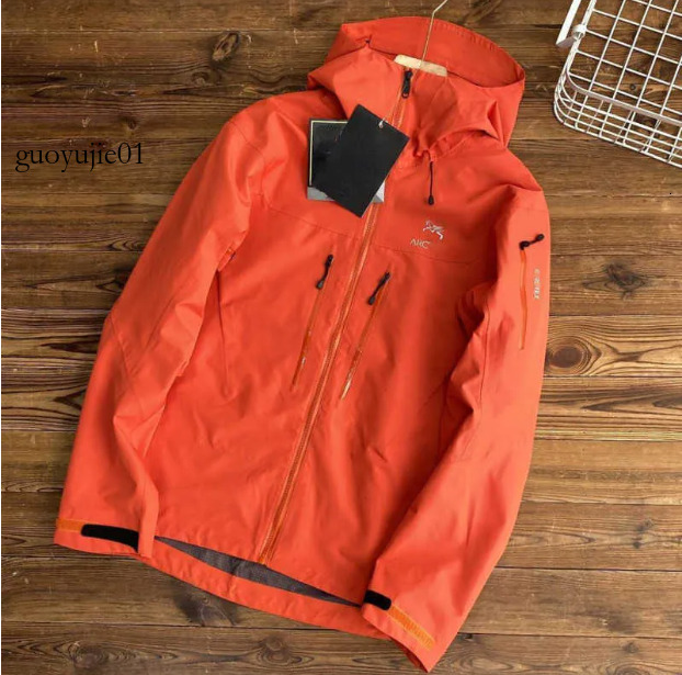Arctwryxlys Jackets Hoodie Lightweight Arcteryxlies Jacket Luxury Designer Windbreaker Outdoor Sports Versatile Breathable ARCS Lt Sv Windproof Jacket 8a7