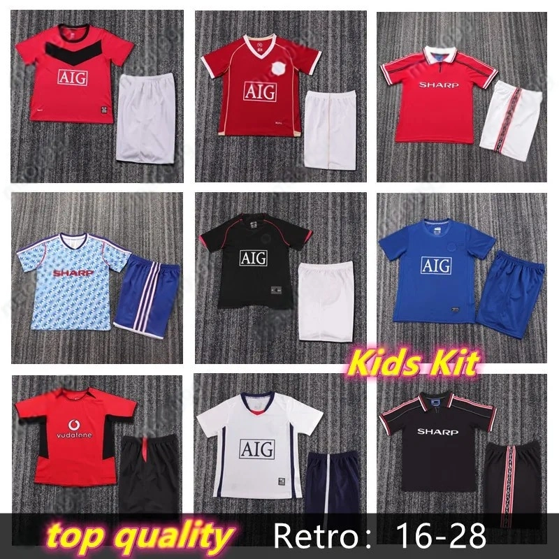MUFCes Child Retro Soccer Jerseys Kids Ronaldo Giggs Nani Home Away Red Devil Tevez BERBATOV VIDIC Vintage Classic 2006 2007 2008 Long Football shirt