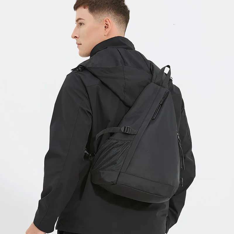 Fashion Functial Crossbody Bag Mens Trendy Sports Cycling Ch Bag Mti-functial Small Backpack Mens Shoder Bag Badmint Bag Y251121