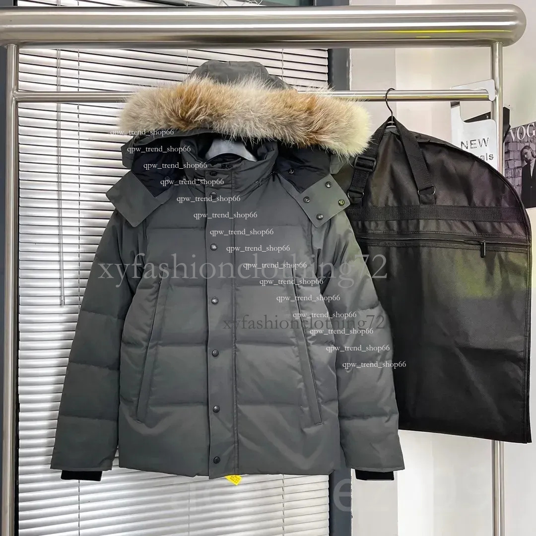 High quality new designer's big men's cool Down Jackets thick give girlfriend boyfriend Winter Parka Down Jacket Big Fur Hooded Warm Outdoor supercool men