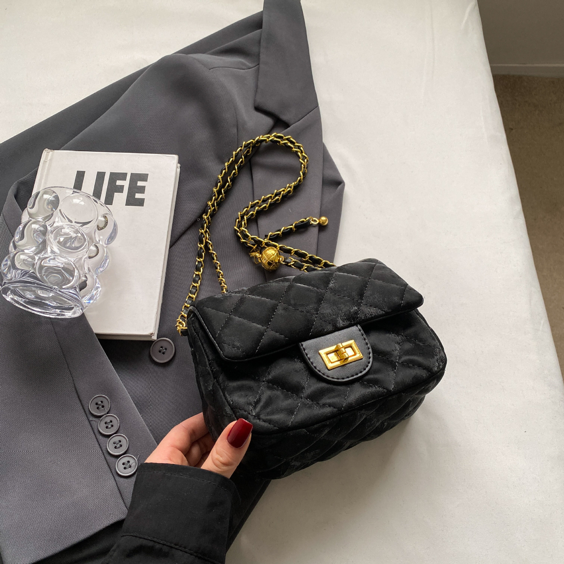 Designer Bag 2025 New Women's Solid Color Chain Strap Bag, Versatile Underarm Shoulder Crossbody Purse for Daily Commuter