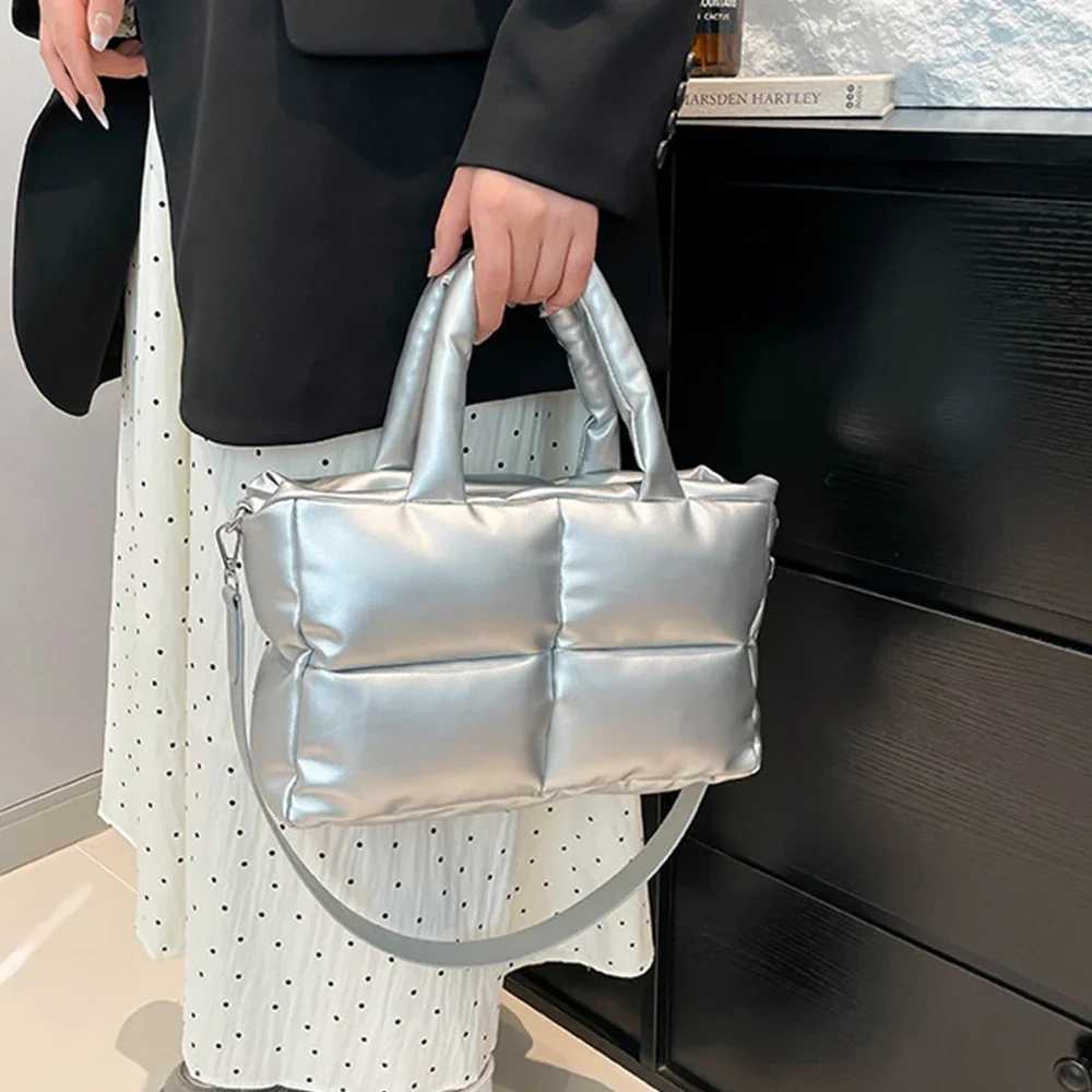 Luxury Soft Pu Leather Tote Bags for Wen Quilted Designer Handbags Cott Padded Winter Shoder Bag Space Down Bags 2025 NEW Y251121