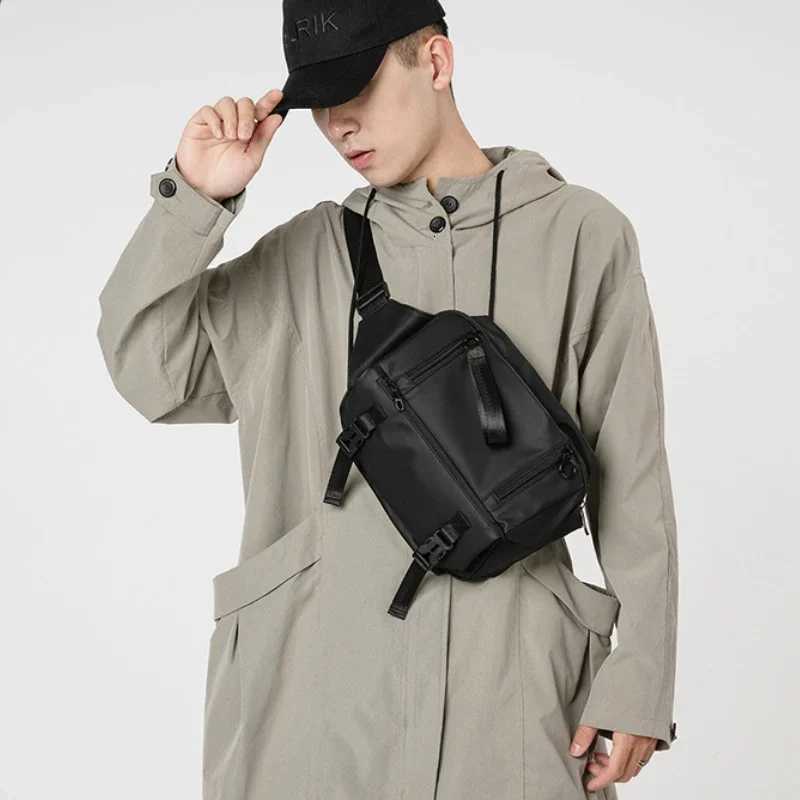 Fashion New Oxford Cloth Waterproof Crossbody Bag for Men Large Capacity Persali Shoder Bag Street Trend Casual Mens Ch Bag Y251121