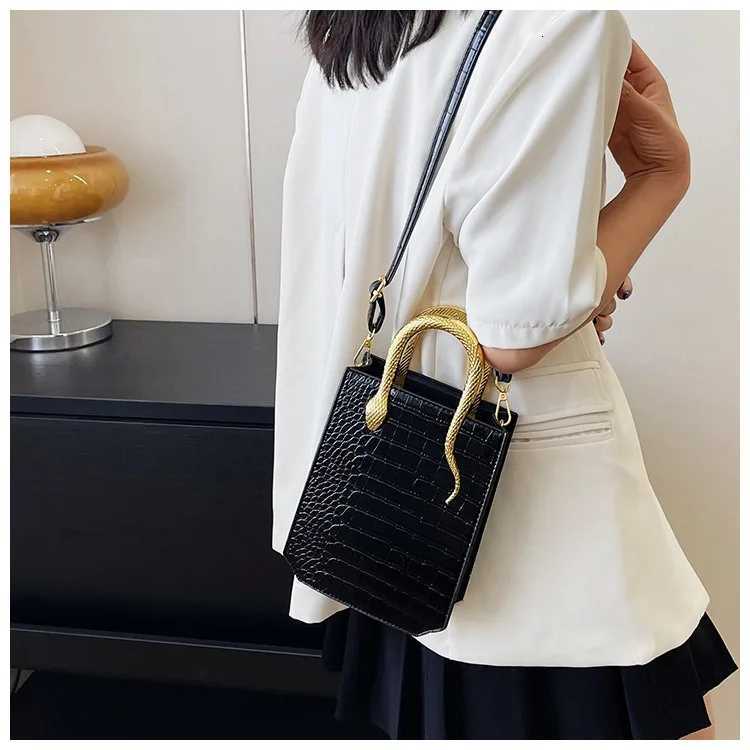 Wens New Ste Pattern Distinctive Handbag High Quality Single Shoder Crossbody Bucket Bag Bright ning Small Square Bag Y251121