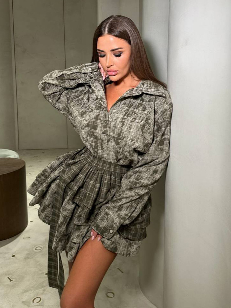 American ins style gradient plaid suit, short skirt with high-end feel, polo collar clothes, cake skirt, two-piece set for women