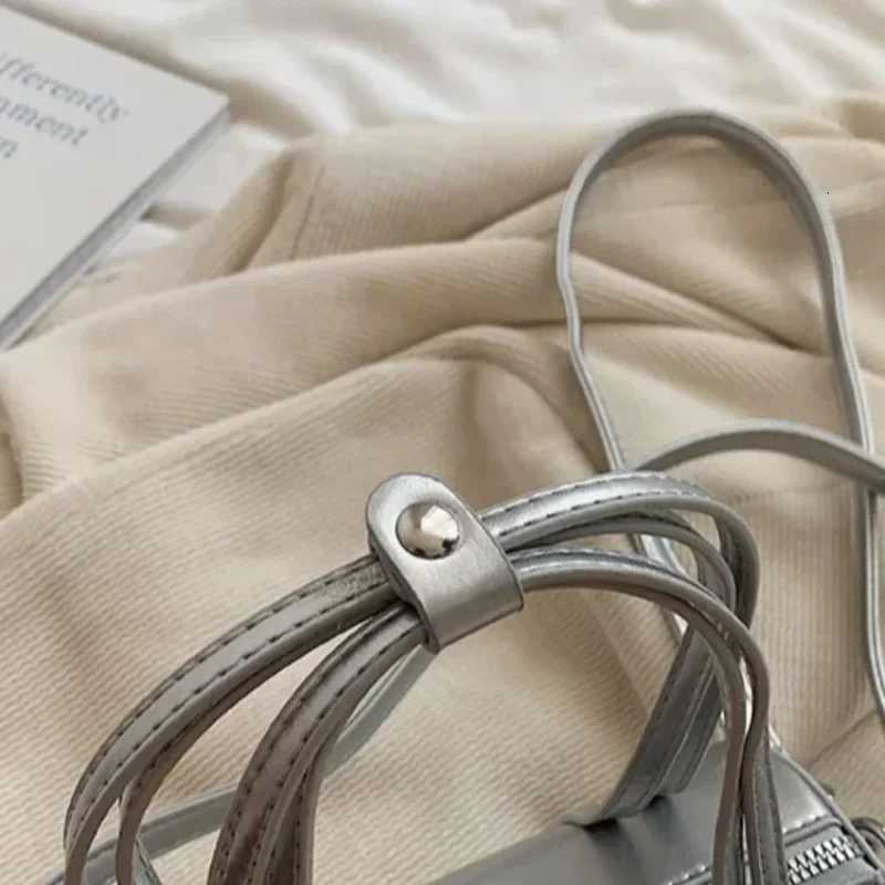 Cute Bow Tie Design Underarm Bags for Wen Y2K Korean Fi Handbags and Purses Pu Leather Shoder Bag Designer Bag Y251121