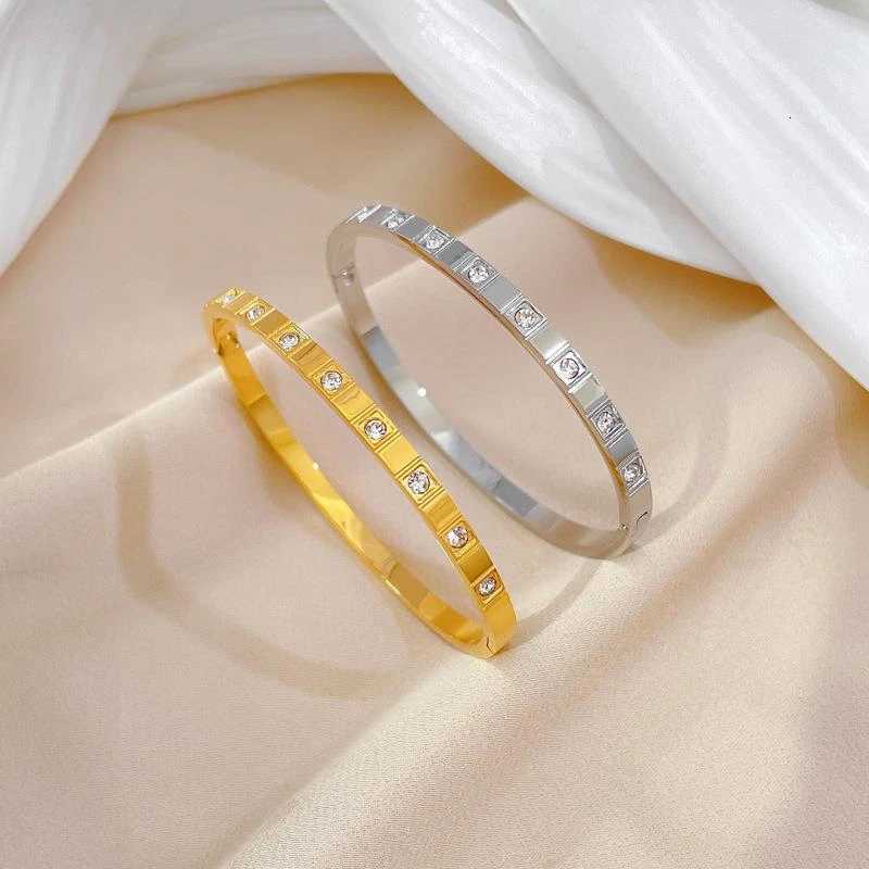 316L Stainless Steel New Fashion Fine Jewelry Minimalism Embedding Dazzling Zircon Charm Chain Bangle Bracelet For WomenW251121