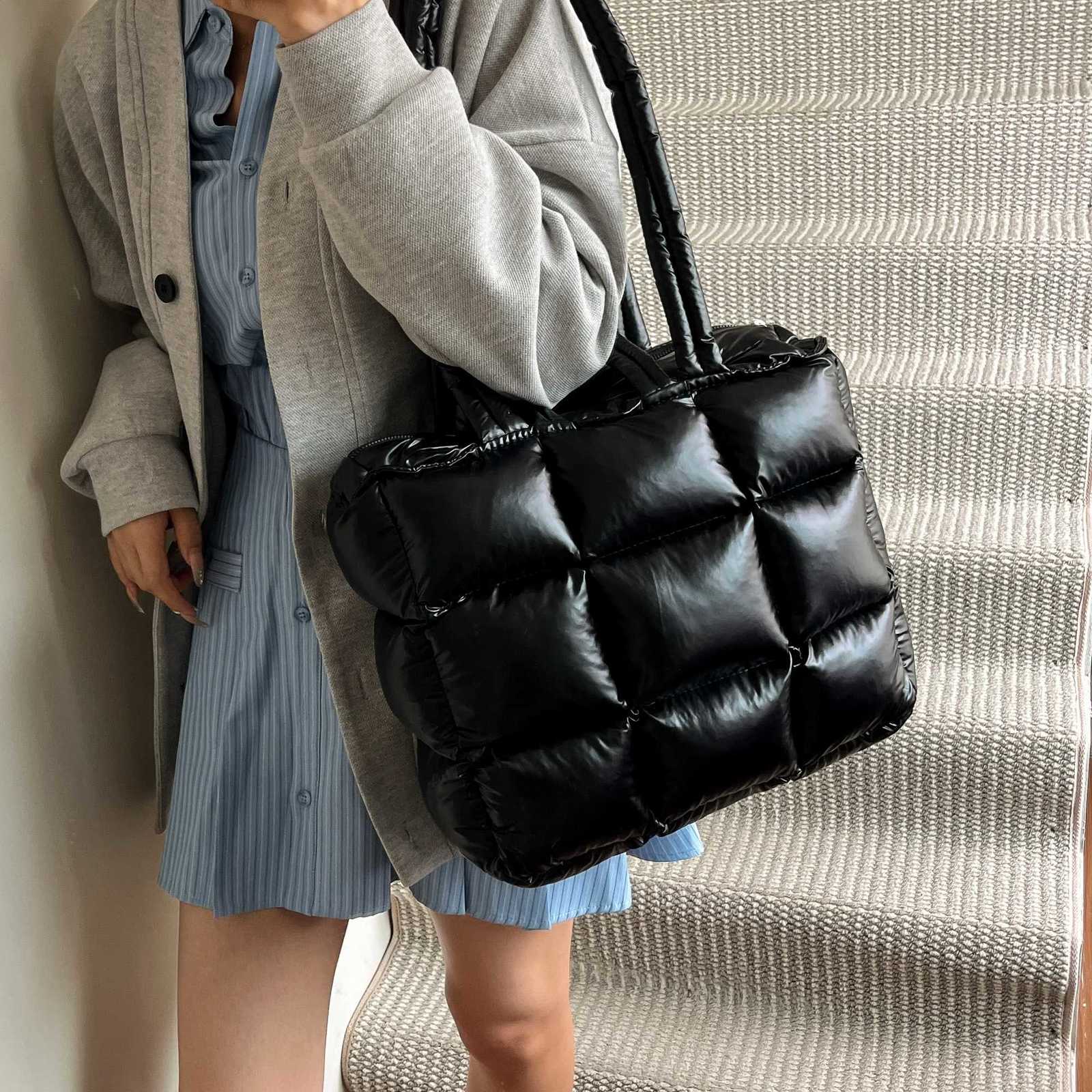 Fall Winter 2025 Quilted Puffer Tote Bag for Wen Shiny Glossy Shoder Bag Crossbody Purse Fiable Handbag for Daily Use Y251121