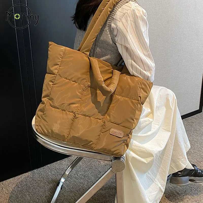 Wen Autumn Winter Soft Handbag Checkered Quilted Shoder Bag Fi Puffy Tote Bag Solid Color Large Capacity Top-handle Bag Y251121