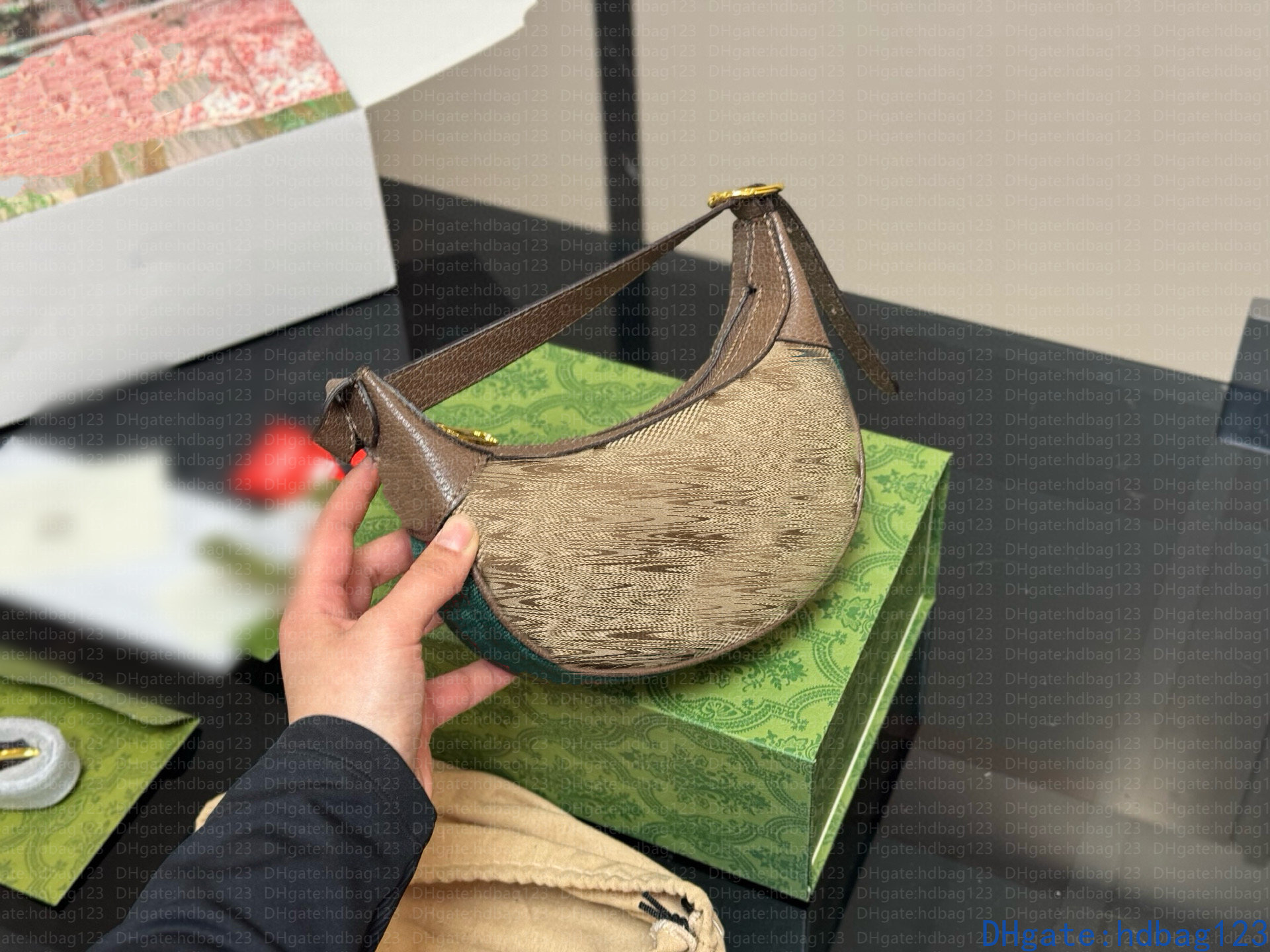 Designer bag Classic mini women's shoulder bag High quality armpit bag Commuter handbag