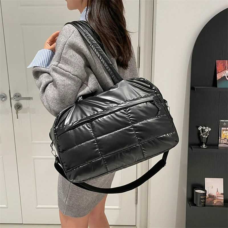 Korean Style Bright Tote Bag Shoder Bag Plaid Cloud Crossbody Bag Sier Large Capacity Nyl Handbag Y251121