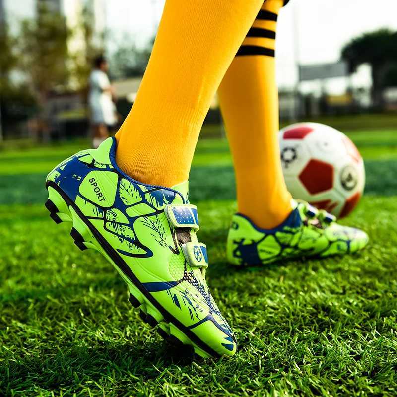 Children TF/FG Professional Football Boots Indoor Non Slip Kids Fast Soccer Shoes Society Cleats Boys Football Shoes UltralightW251121